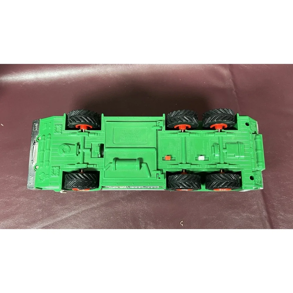 Hess Toy Truck 1996 Emergency Truck and Ladder with‎ Lights and Sirens Works